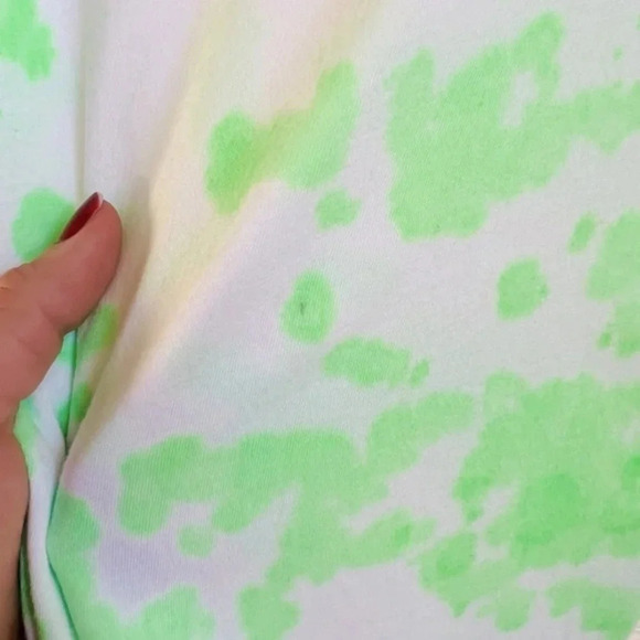 SUNDRY Boy Bright Green and White Tie Dye Short Sleeve T Shirt Sz 1 Small - Picture 11 of 13